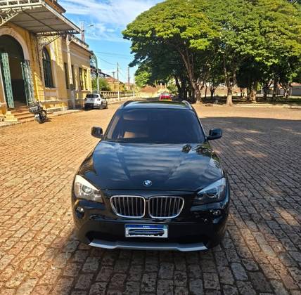 BMW X1 2.0 16V GASOLINA SDRIVE18I 4P AUTOMÁTICO BMW X1 2.0 16V GASOLINA SDRIVE18I 4P AUTOMÁTICO